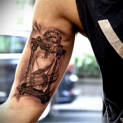 Tatuajes de bíceps para hombres: ideas de tatuajes en el interior。